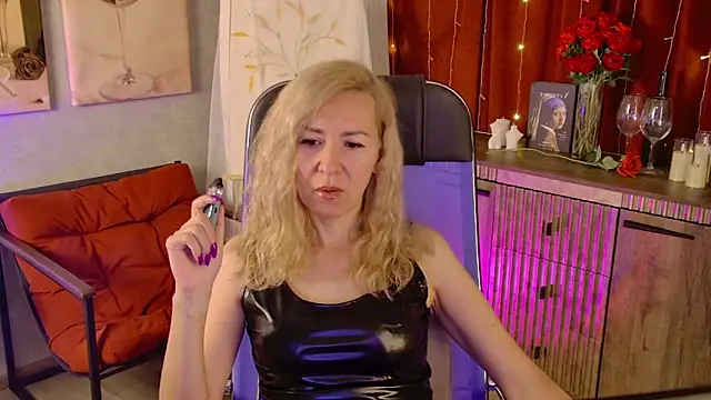 DonnaSmitth online show from 06/02/26, 06:43