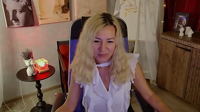 DonnaSmitth online show from 07/28/26, 09:25