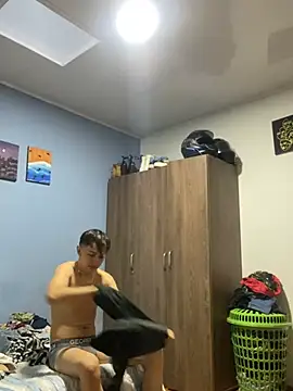 Lian Miller1  online show from 06/27/26, 11:37