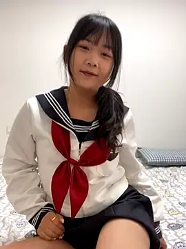 Snapshot of tiantian-26 chatting on 10/19/25, 02:45 tiantian-26 online show from 10/19/25, 02:45