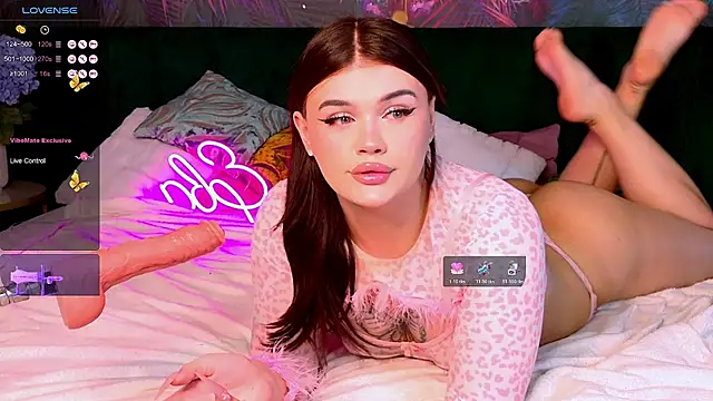 Snapshot of EvaaLane chatting on 04/20/26, 07:33 EvaaLane online show from 04/20/26, 07:33