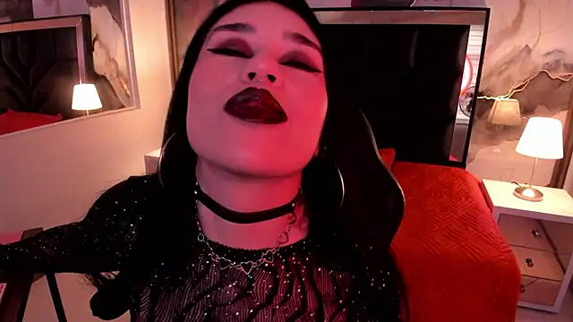 SusanVilla online show from 11/20/25, 07:46