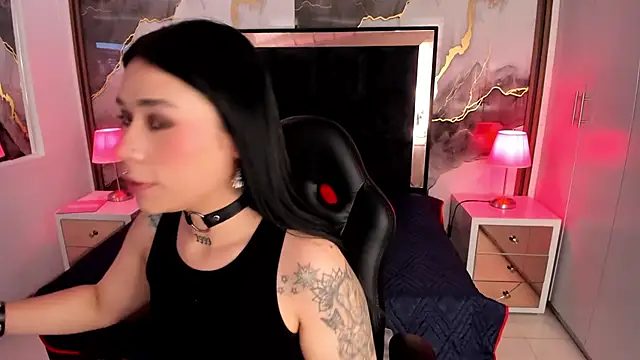 SusanVilla online show from 12/03/25, 07:45