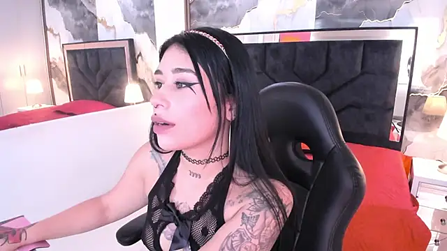 SusanVilla online show from 05/09/26, 07:41