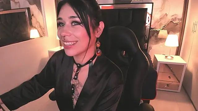 SusanVilla online show from 05/14/26, 07:53