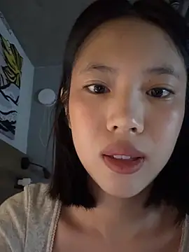 Snapshot of Asian_Liii chatting on 10/04/25, 04:21 Asian Liii online show from 10/04/25, 04:21