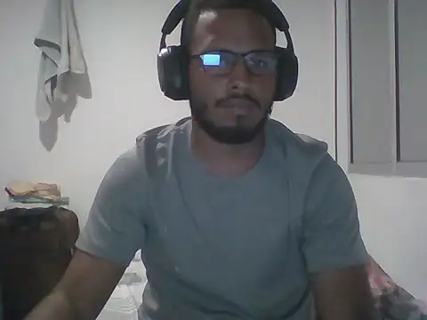 Snapshot of jesusacastrop25 chatting on 07/16/26, 02:17 jesusacastrop25 online show from 07/16/26, 02:17