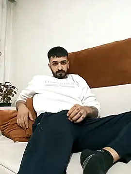 Snapshot of mehmets27 chatting on 11/01/25, 11:18 mehmets27 online show from 11/01/25, 11:18