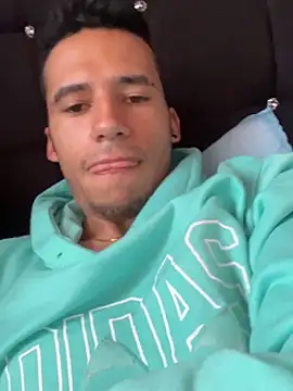 Snapshot of wiland_hot23 chatting on 09/28/25, 03:17 wiland hot23 online show from 09/28/25, 03:17