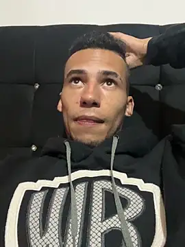 Snapshot of wiland_hot23 chatting on 10/13/25, 04:12 wiland hot23 online show from 10/13/25, 04:12