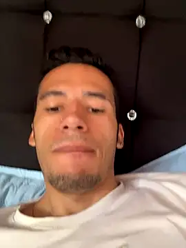 Snapshot of wiland_hot23 chatting on 11/03/25, 06:09 wiland hot23 online show from 11/03/25, 06:09