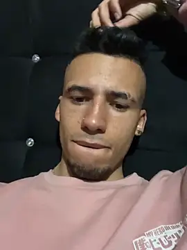 Snapshot of wiland_hot23 chatting on 11/10/25, 01:48 wiland hot23 online show from 11/10/25, 01:48