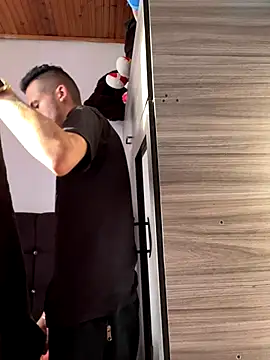 Snapshot of wiland_hot23 chatting on 11/17/25, 09:09 wiland hot23 online show from 11/17/25, 09:09