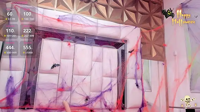 violet milleer online show from 10/29/25, 07:04