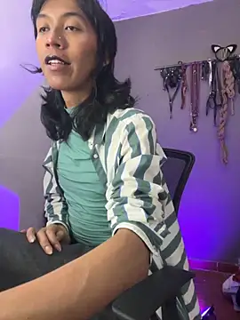 MadamLeRouge online show from 11/05/25, 11:38