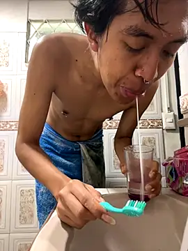 MadamLeRouge online show from 12/05/25, 02:14