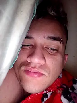 Snapshot of Bajisb717 chatting on 12/15/25, 11:36 Bajisb717 online show from 12/15/25, 11:36