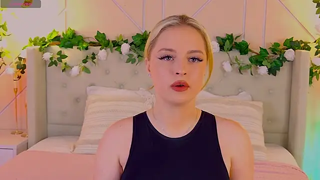 EllyLinn online show from 04/24/26, 04:42