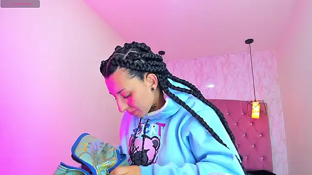 Iris  77 online show from 11/27/25, 11:23