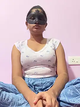 Snapshot of TeluguIshu_teen20 chatting on 10/05/25, 07:23 TeluguIshu teen20 online show from 10/05/25, 07:23