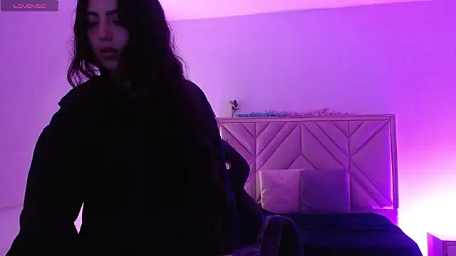 Snapshot of Ixchel_tay chatting on 11/16/25, 03:34 Ixchel tay online show from 11/16/25, 03:34