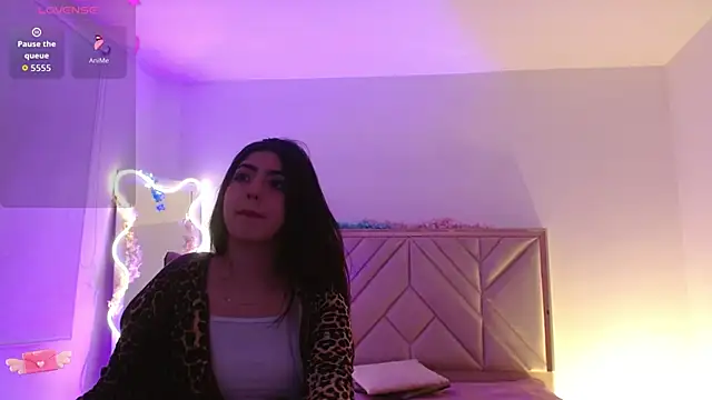 Snapshot of Ixchel_tay chatting on 11/27/25, 03:19 Ixchel tay online show from 11/27/25, 03:19