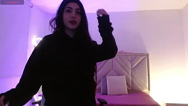 Snapshot of Ixchel_tay chatting on 11/28/25, 03:20 Ixchel tay online show from 11/28/25, 03:20