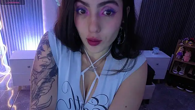 Snapshot of Ixchel_tay chatting on 07/24/26, 03:37 Ixchel tay online show from 07/24/26, 03:37