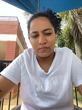 Snapshot of jesicamonroe44 chatting on 11/01/25, 05:37 jesicamonroe44 online show from 11/01/25, 05:37