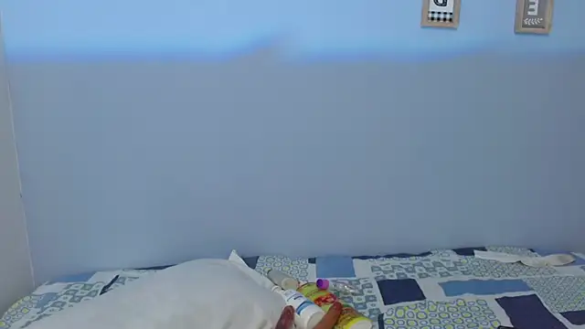 Snapshot of luna_hawks chatting on 10/14/25, 03:40 luna hawks online show from 10/14/25, 03:40