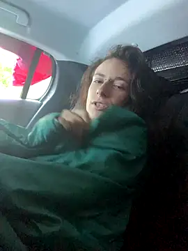 GoldenPussy1329 online show from 11/09/25, 09:29