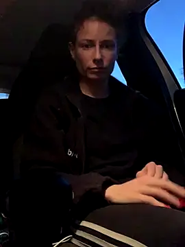 GoldenPussy1329 online show from 11/10/25, 05:12