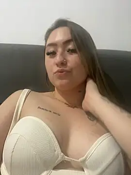 Snapshot of alegata27 chatting on 09/28/25, 10:37 alegata27 online show from 09/28/25, 10:37