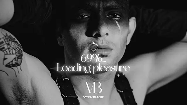 Snapshot of VynnyBlacke_ chatting on 11/28/25, 10:45 VynnyBlacke online show from 11/28/25, 10:45