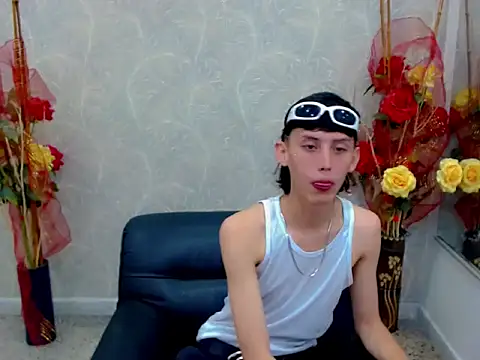 Snapshot of thaigo_twink38 chatting on 10/01/25, 03:23 thaigo twink38 online show from 10/01/25, 03:23