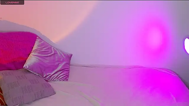 Sofi Booty07 online show from 10/17/25, 03:42