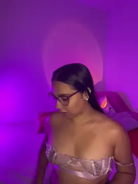 Sofi Booty07 online show from 10/26/25, 10:58