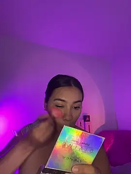 Sofi Booty07 online show from 10/27/25, 10:36