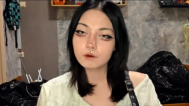 Beeping Creature online show from 11/21/25, 05:00