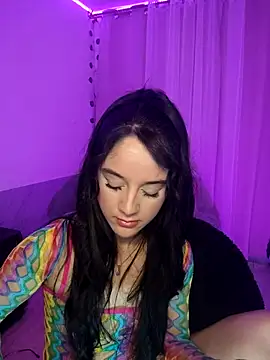 tamara vald online show from 10/24/25, 04:31