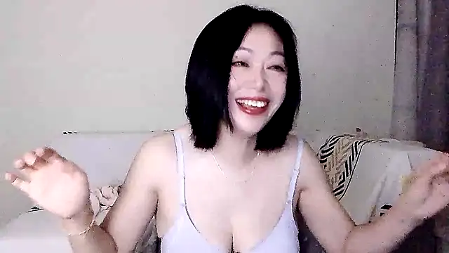 Snapshot of Smile-- chatting on 10/09/25, 03:10 Smile-- online show from 10/09/25, 03:10