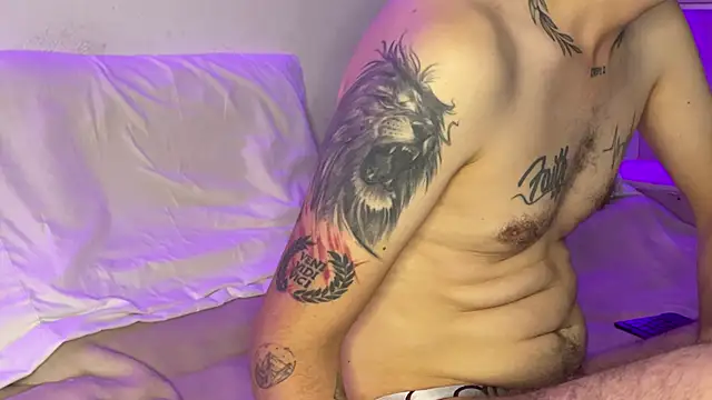 maximusdominus26 online show from 10/30/25, 06:41