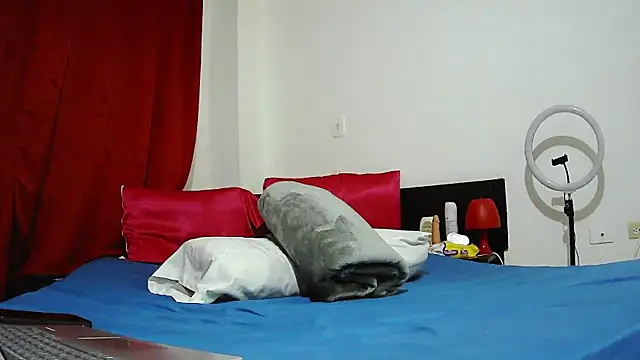 Snapshot of MissAsly chatting on 11/15/25, 10:34 MissAsly online show from 11/15/25, 10:34