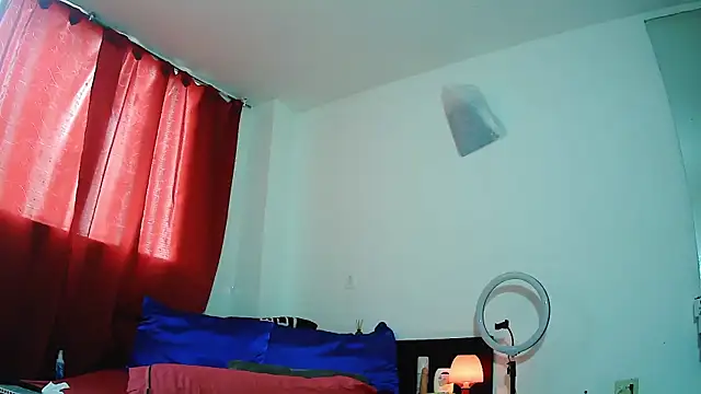 Snapshot of MissAsly chatting on 11/24/25, 05:34 MissAsly online show from 11/24/25, 05:34