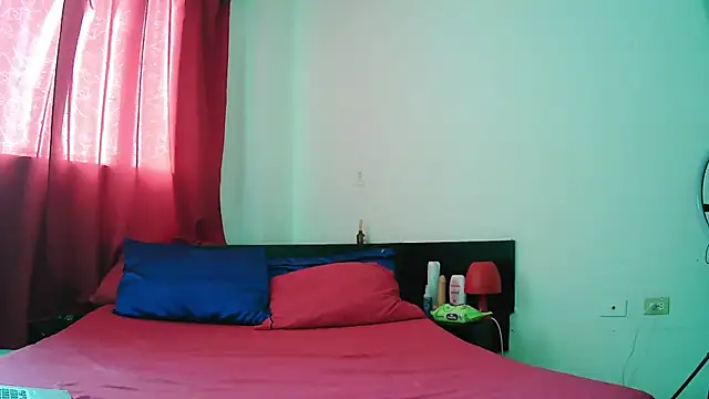 Snapshot of MissAsly chatting on 12/04/25, 04:16 MissAsly online show from 12/04/25, 04:16