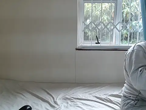 Snapshot of HornyBabe06 chatting on 10/13/25, 05:07 HornyBabe06 online show from 10/13/25, 05:07