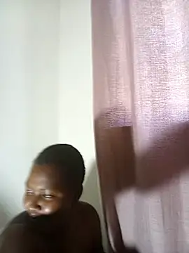 Snapshot of HornyBabe06 chatting on 10/14/25, 12:28 HornyBabe06 online show from 10/14/25, 12:28