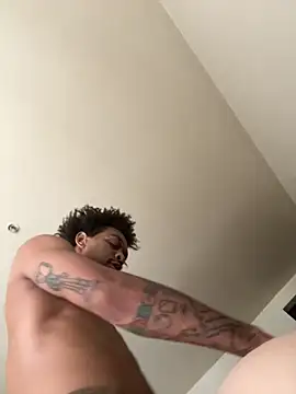 Snapshot of thefreakscomeoutatnight chatting on 10/22/25, 09:36 thefreakscomeoutatnight online show from 10/22/25, 09:36