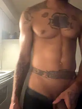 Snapshot of thefreakscomeoutatnight chatting on 10/28/25, 09:57 thefreakscomeoutatnight online show from 10/28/25, 09:57