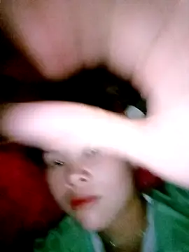 Snapshot of Tuelam_xx chatting on 10/10/25, 05:28 Tuelam xx online show from 10/10/25, 05:28